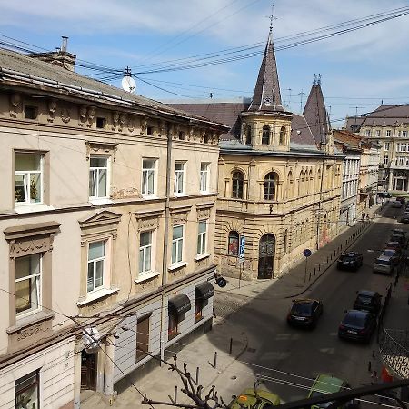Max Apartments In Lviv Exterior photo